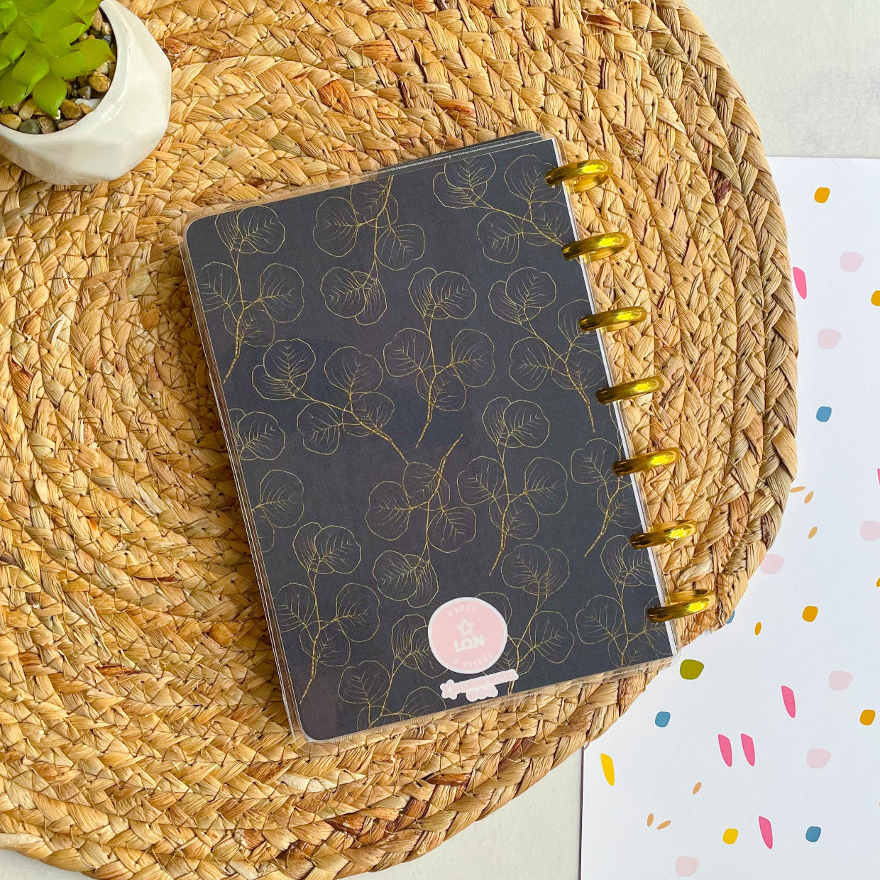 Cuaderno Discos negro con hojas